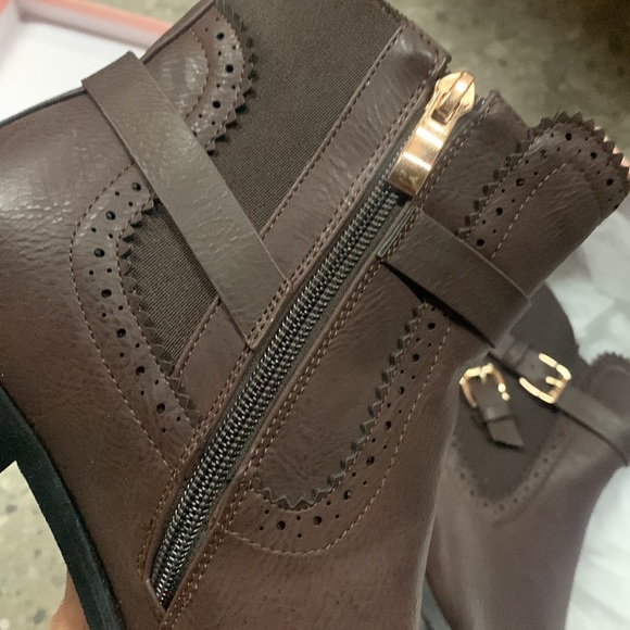 Women’s Western Zip Buckle Detail Flat Ankle Boot in Brown Faux Leather - Picture 10 of 16